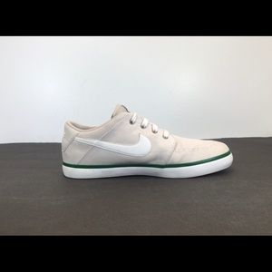 Nike | Shoes | Nike Suketo Suede Leather Sneakers Euc Sz 9 | Poshmark